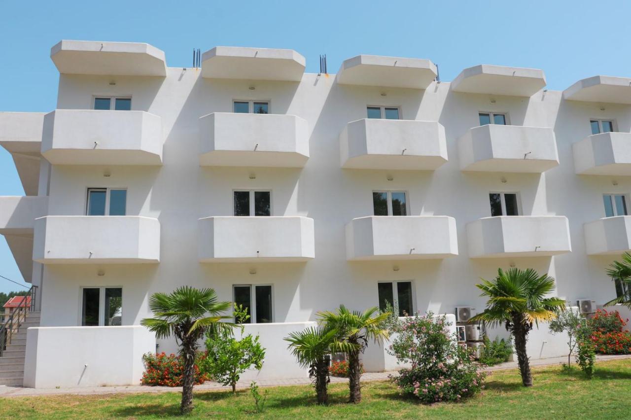 Hotel Velipoja Village Экстерьер фото